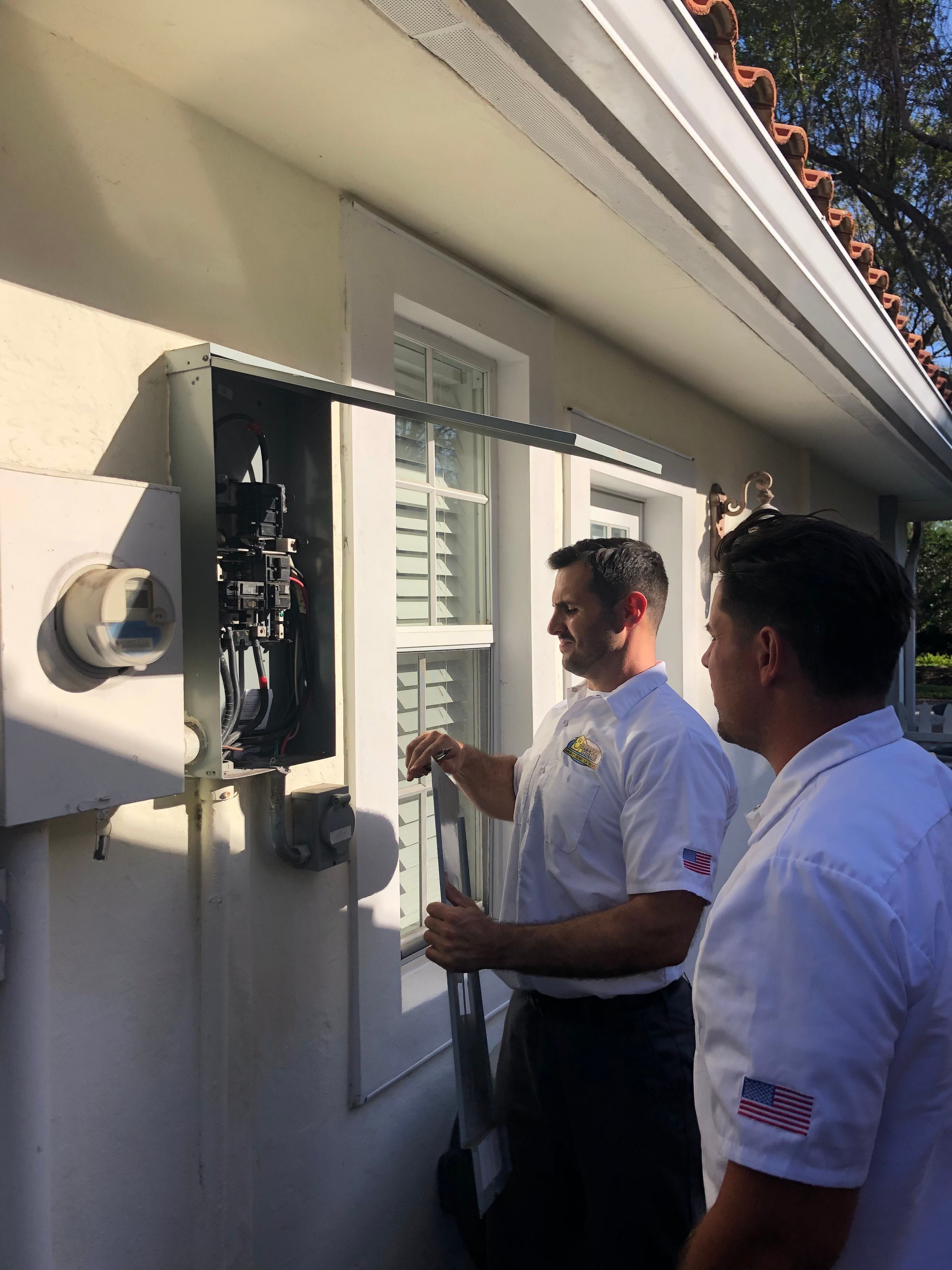 Best Electricians in West Palm Beach. Local electricians in West Palm Beach FL. Licensed electricians in West Palm Beach FL.